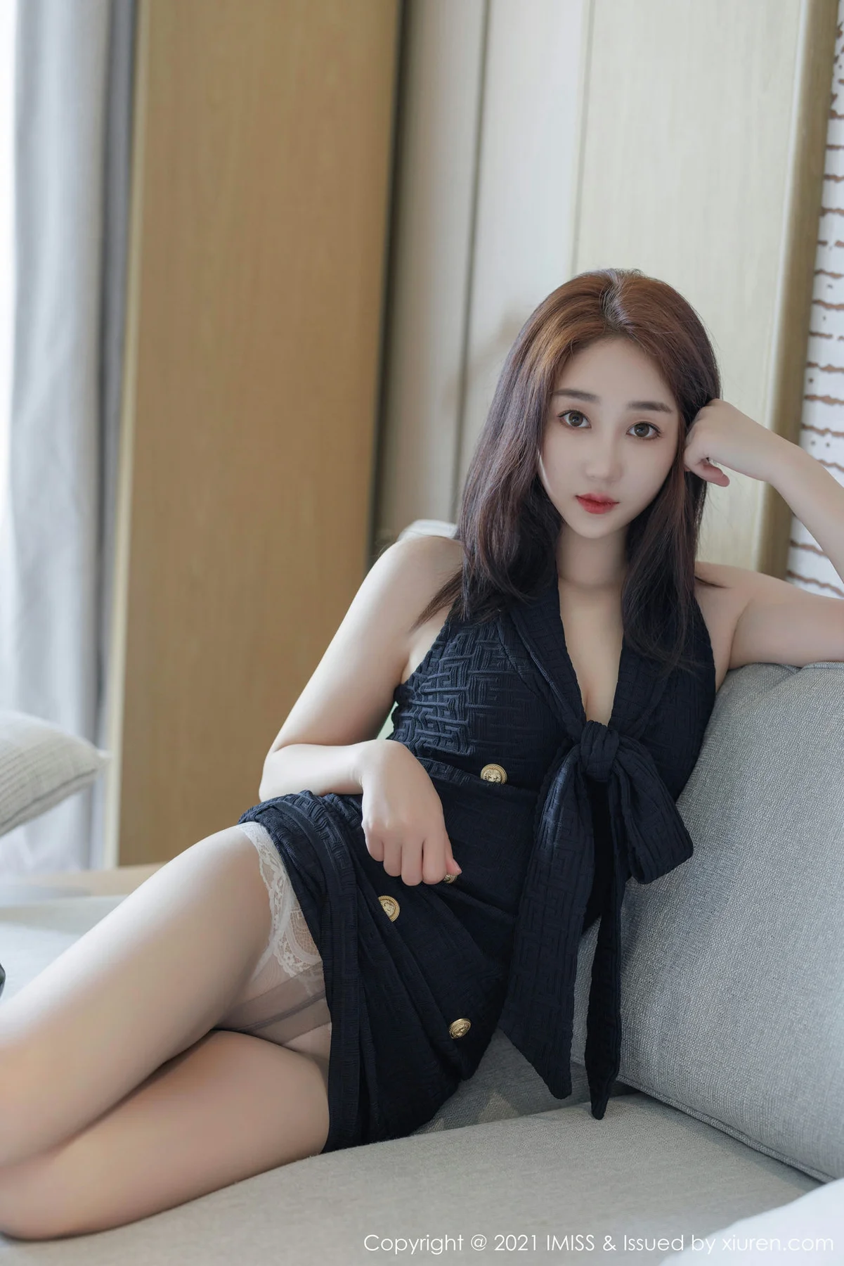 IMiss 爱蜜社 Vol.751 九月生__ 诱人灰丝性感写真 - 2