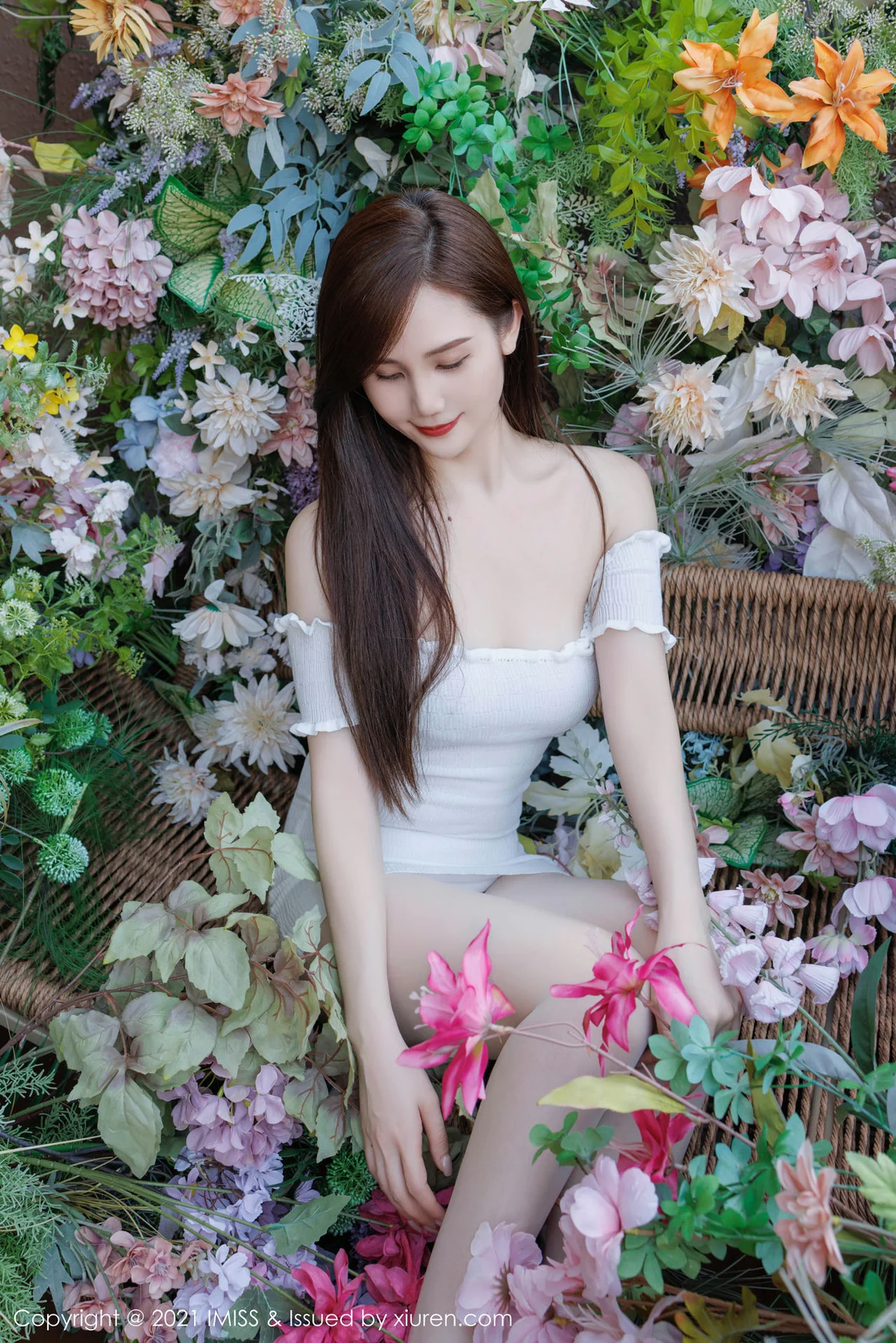 IMiss 爱蜜社 Vol.761 SISY思 紫色蕾丝内衣性感写真 - 7