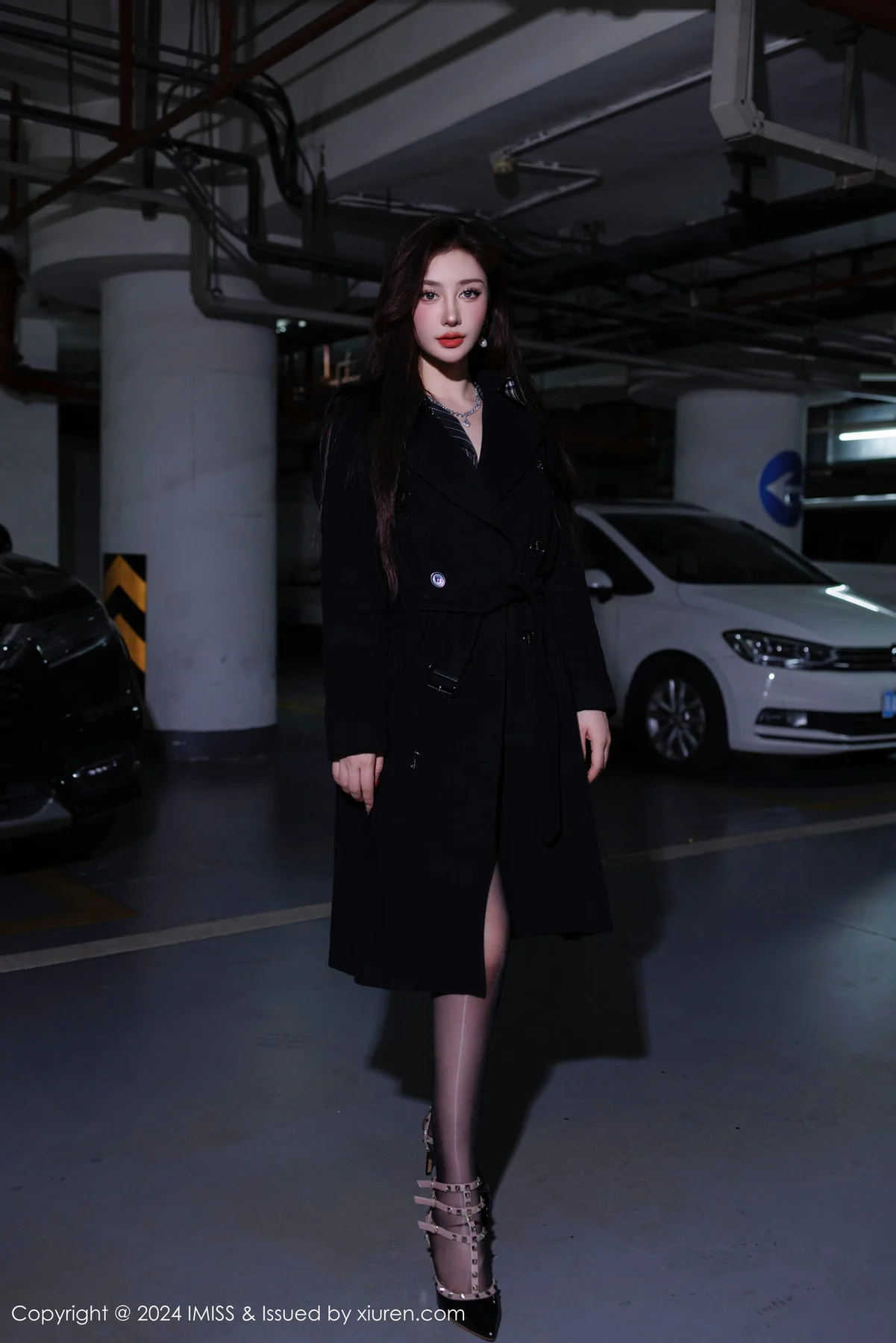 IMiss 爱蜜社 Vol.768 蕾蕾醒了没 性感黑丝 - 7