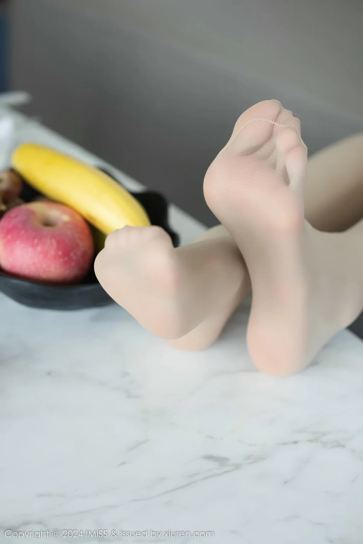 IMiss 爱蜜社 Vol.780 泥鳅鳅 香肩美腿私房写真 - 4