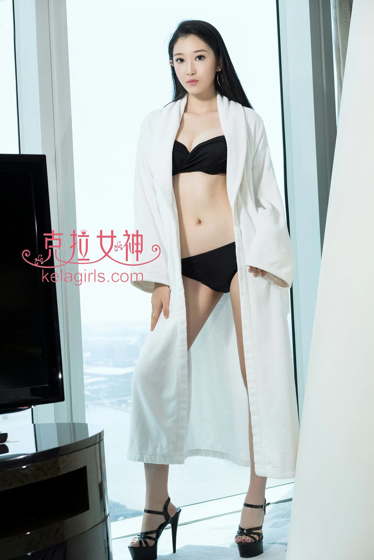 KeLa 克拉女神 No.049 Modo 思茹黑丝衬赤足 - 2