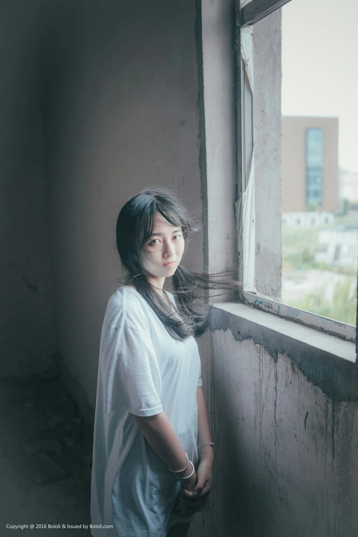 Kimoe 激萌文化 Vol.020 Modo 超凶的诺废墟中的清新少女 - 10