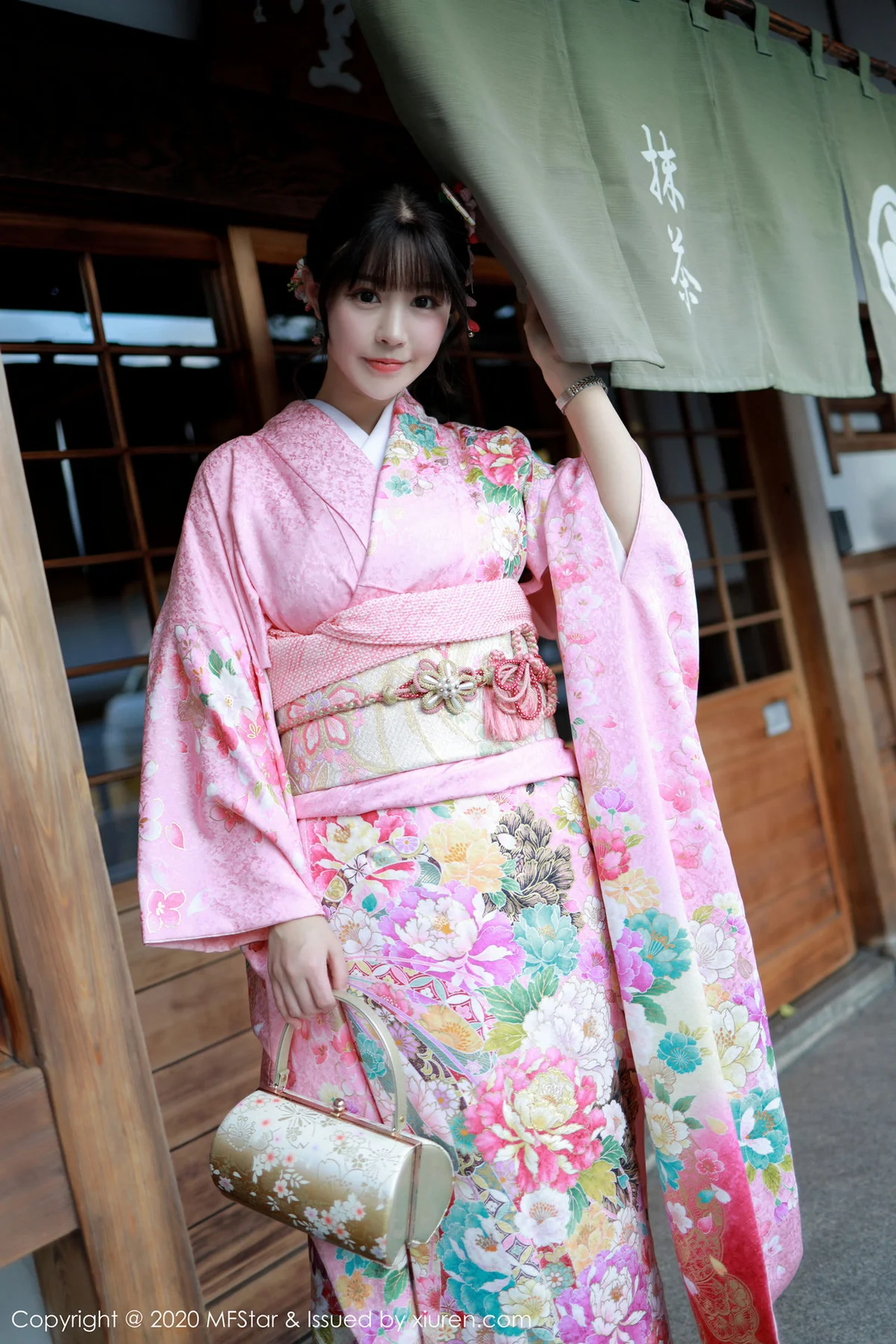 MFStar 模范学院 Vol.254 绚丽和服 朱可儿Flower 日本旅拍写真 - 2