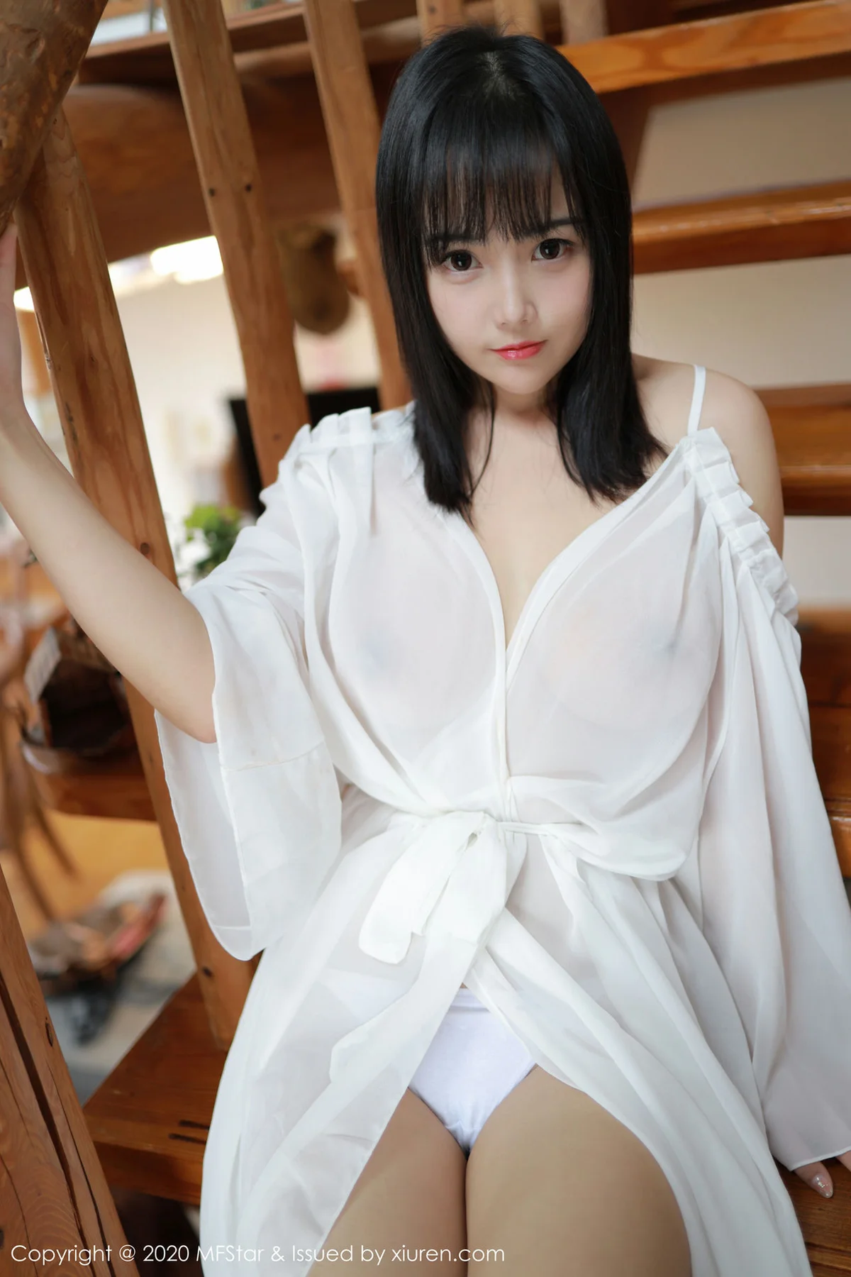 MFStar 模范学院 Vol.260 童颜巨乳 徐微微mia 薄透服饰日本旅... - 5