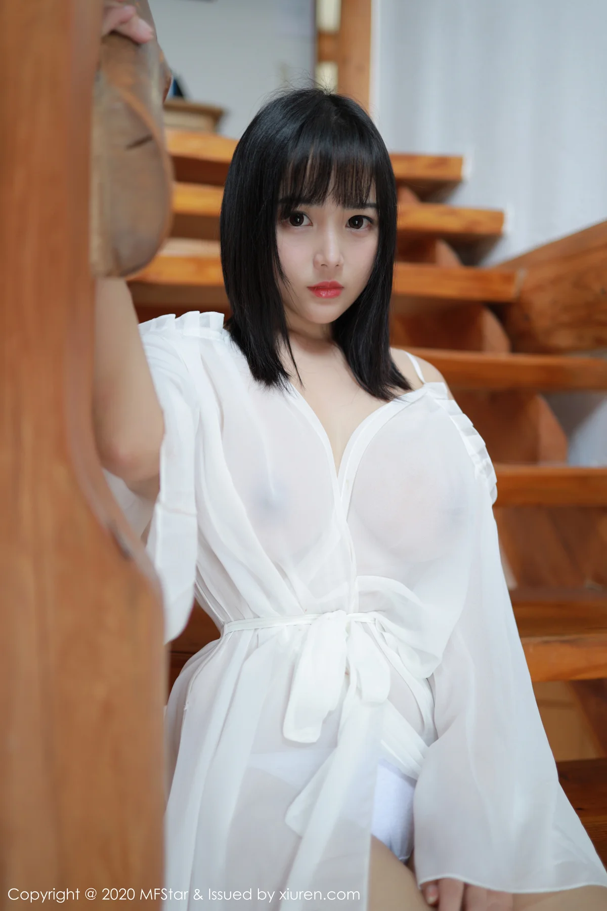 MFStar 模范学院 Vol.260 童颜巨乳 徐微微mia 薄透服饰日本旅... - 6