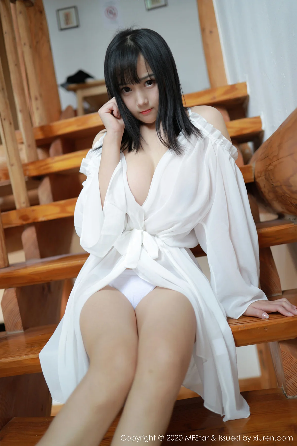 MFStar 模范学院 Vol.260 童颜巨乳 徐微微mia 薄透服饰日本旅... - 2