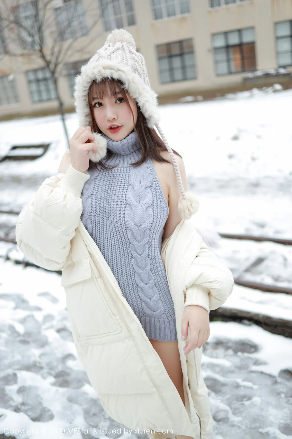 MFStar 模范学院 Vol.262 开背毛衣系列 恩率babe 北海道旅拍写真 - 10