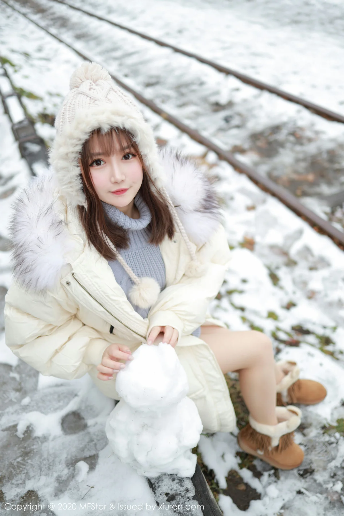 MFStar 模范学院 Vol.262 开背毛衣系列 恩率babe 北海道旅拍写真 - 2