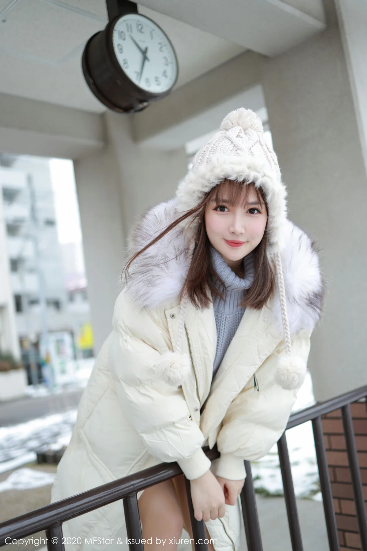 MFStar 模范学院 Vol.262 开背毛衣系列 恩率babe 北海道旅拍写真 - 7