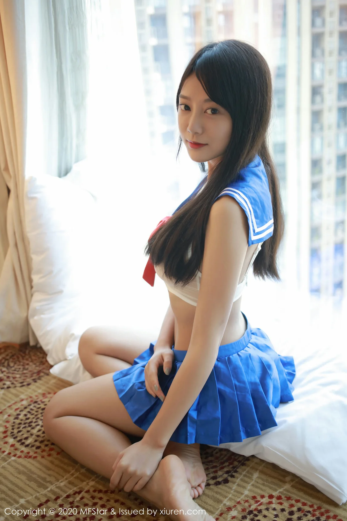 MFStar 模范学院 Vol.285 JK制服玉体写真 何嘉颖 - 3