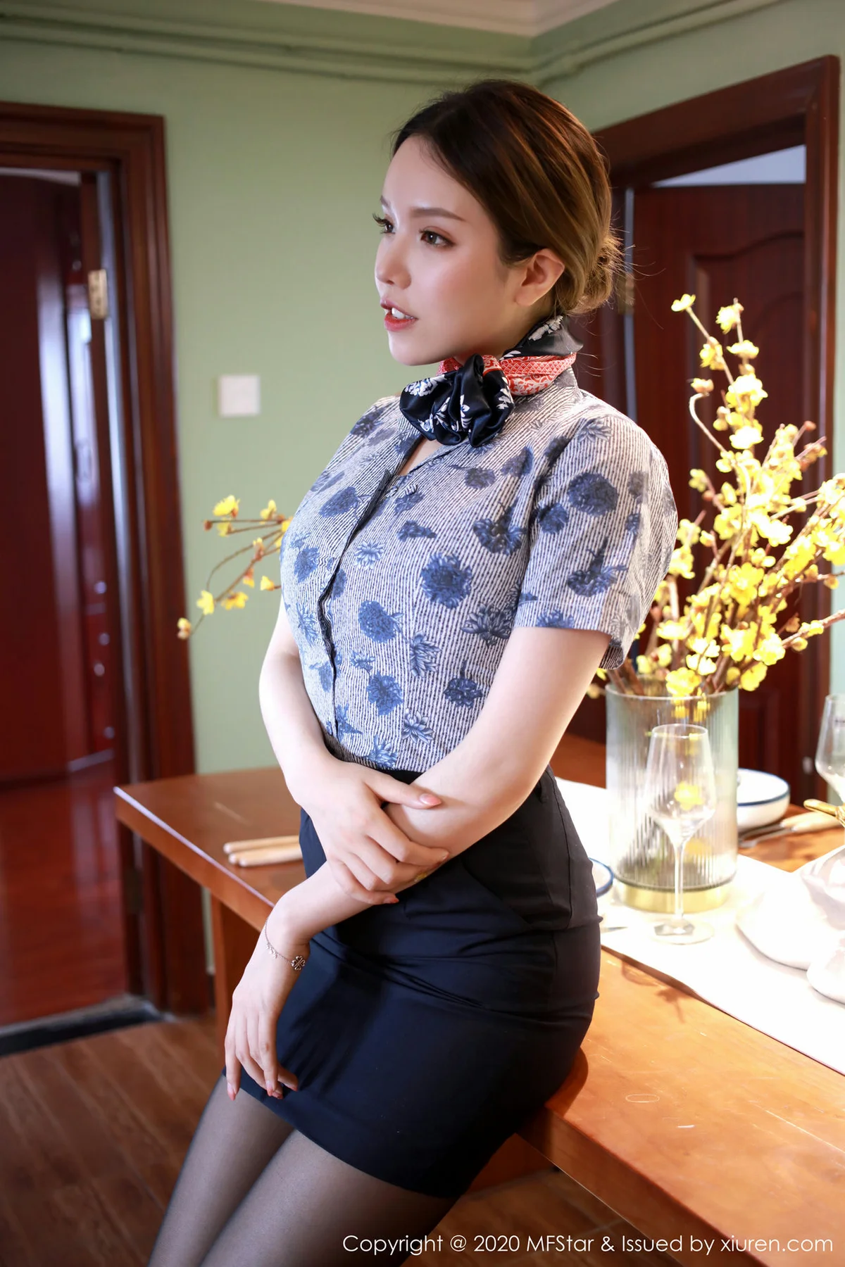 MFStar 模范学院 Vol.286 空姐制服 黄楽然 性感制服写真 - 2