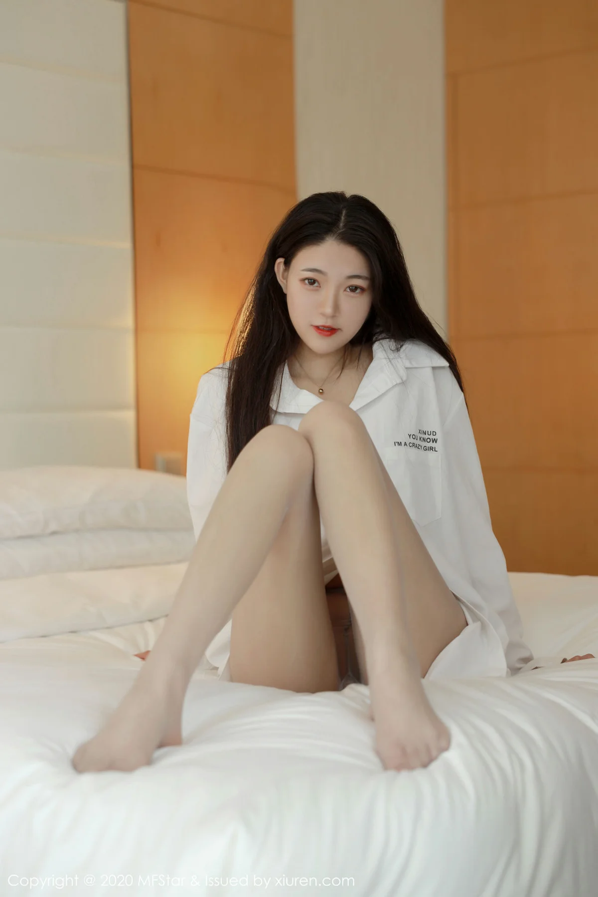 MFStar 模范学院 Vol.321  新人首套  Laura张小妮 美女写真 - 1