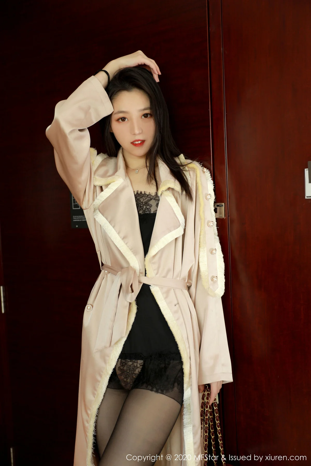 MFStar 模范学院 Vol.325  魅惑黑色镂空 言沫 第二套写真 - 7