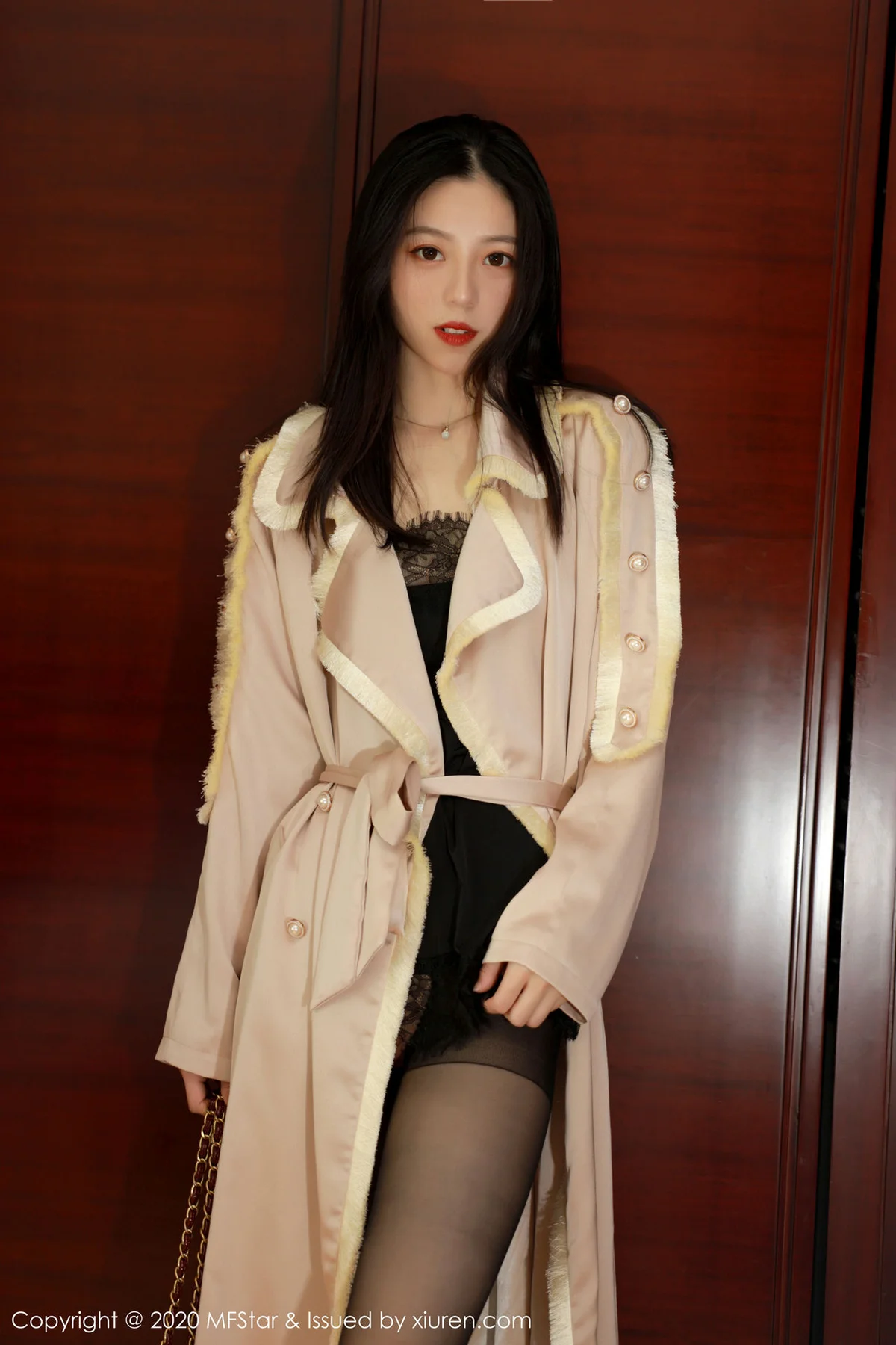 MFStar 模范学院 Vol.325  魅惑黑色镂空 言沫 第二套写真 - 10