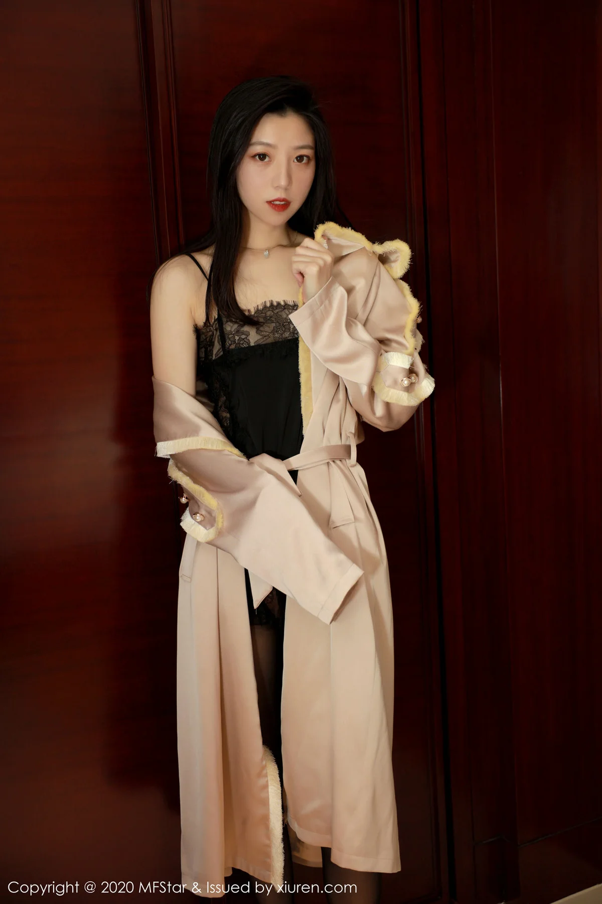 MFStar 模范学院 Vol.325  魅惑黑色镂空 言沫 第二套写真 - 6