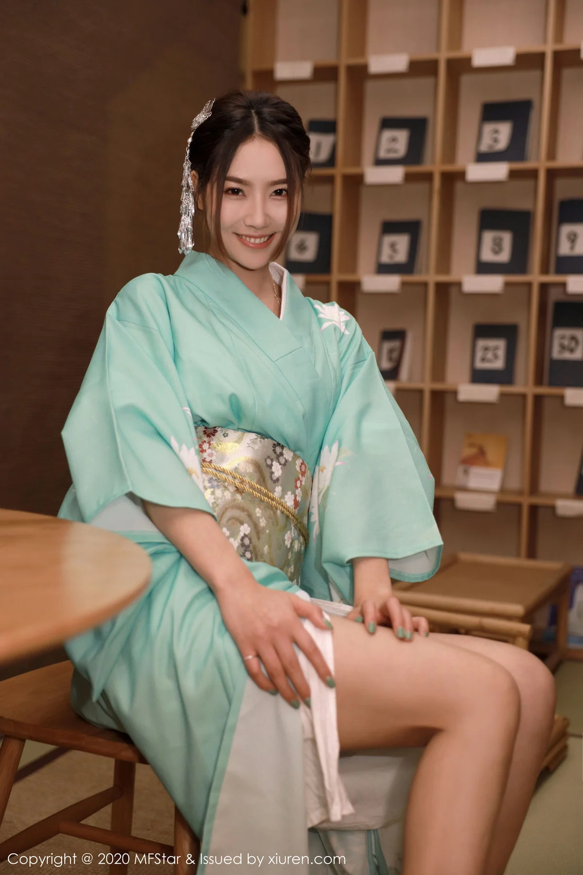 MFStar 模范学院 Vol.332  方子萱 和服美腿私房 - 10