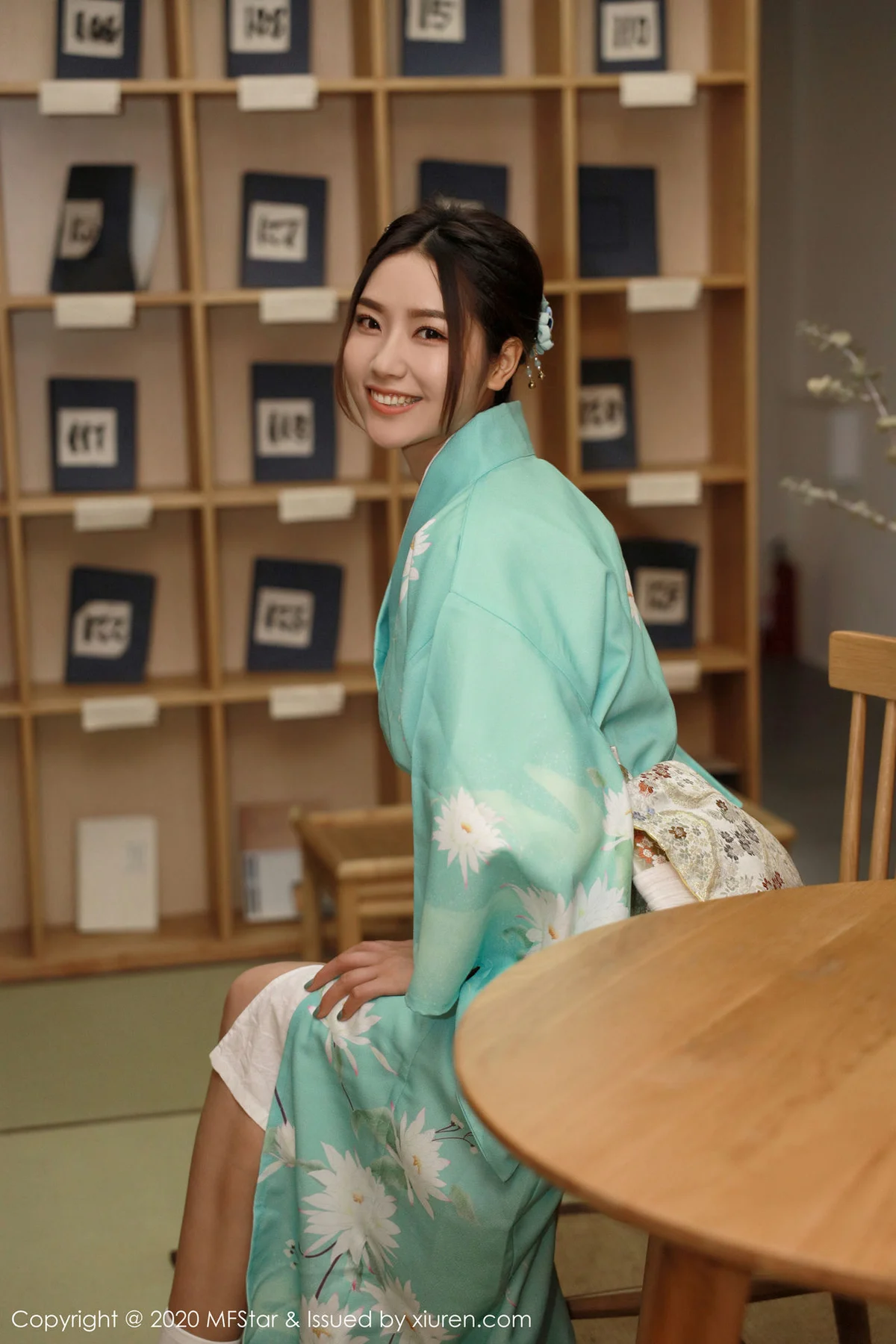 MFStar 模范学院 Vol.332  方子萱 和服美腿私房 - 10