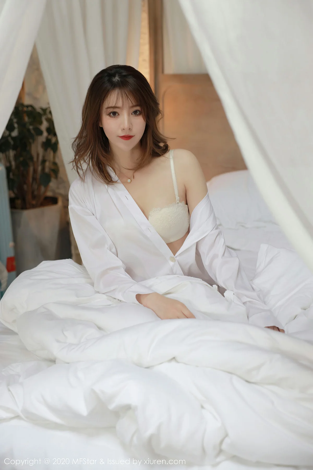 MFStar 模范学院 Vol.369  yoo优优 白色短裙妩媚动人 - 2