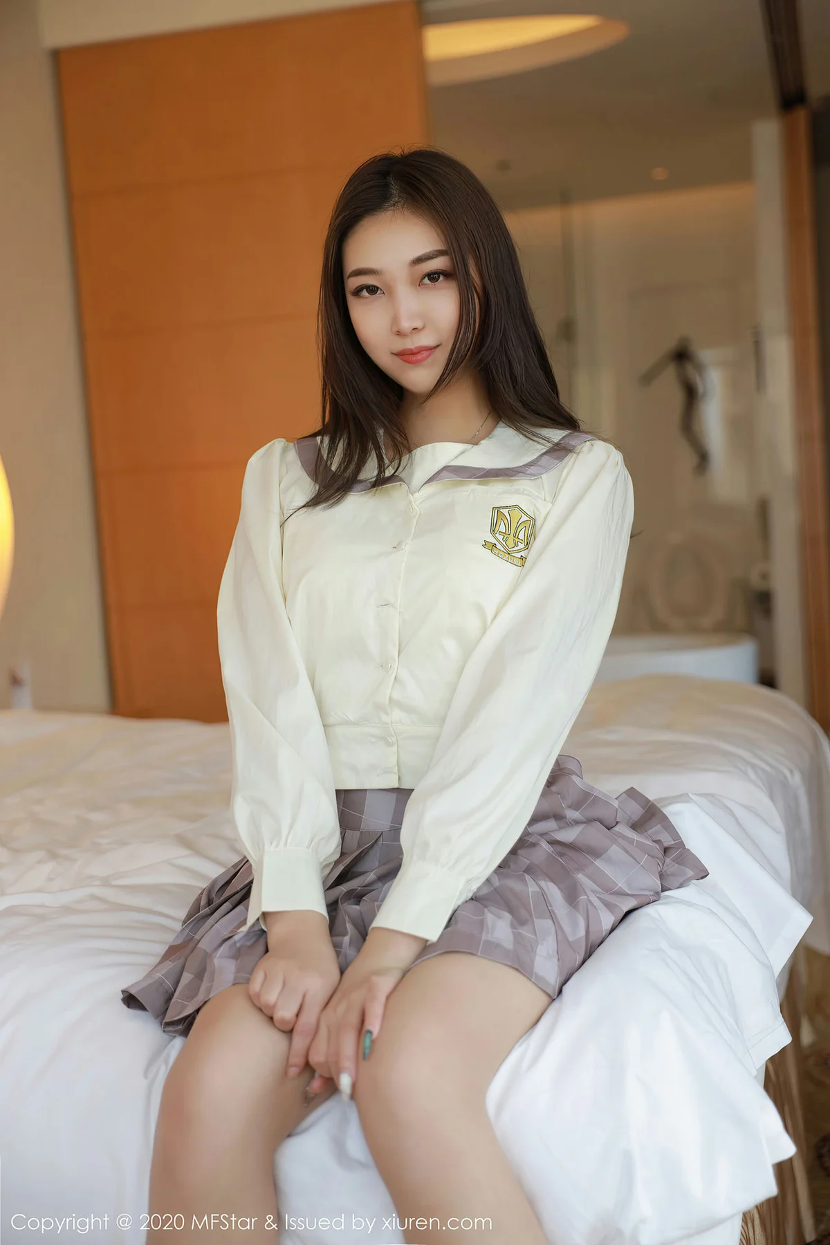 MFStar 模范学院 Vol.399  性感jk制服系列 郑颖姗 首套写真 - 1