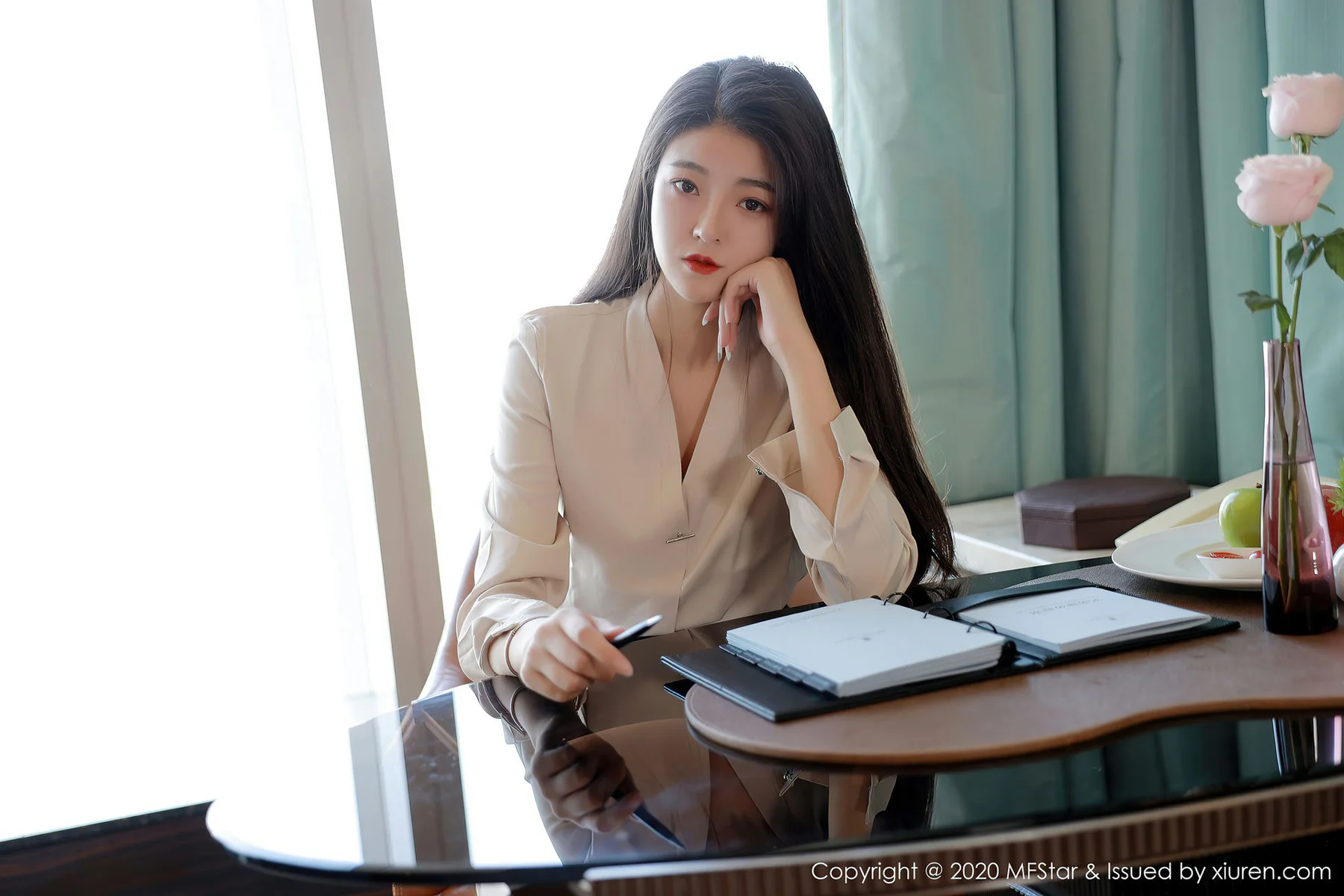 MFStar 模范学院 Vol.418  职场秘书ol 苏雨彤 - 2