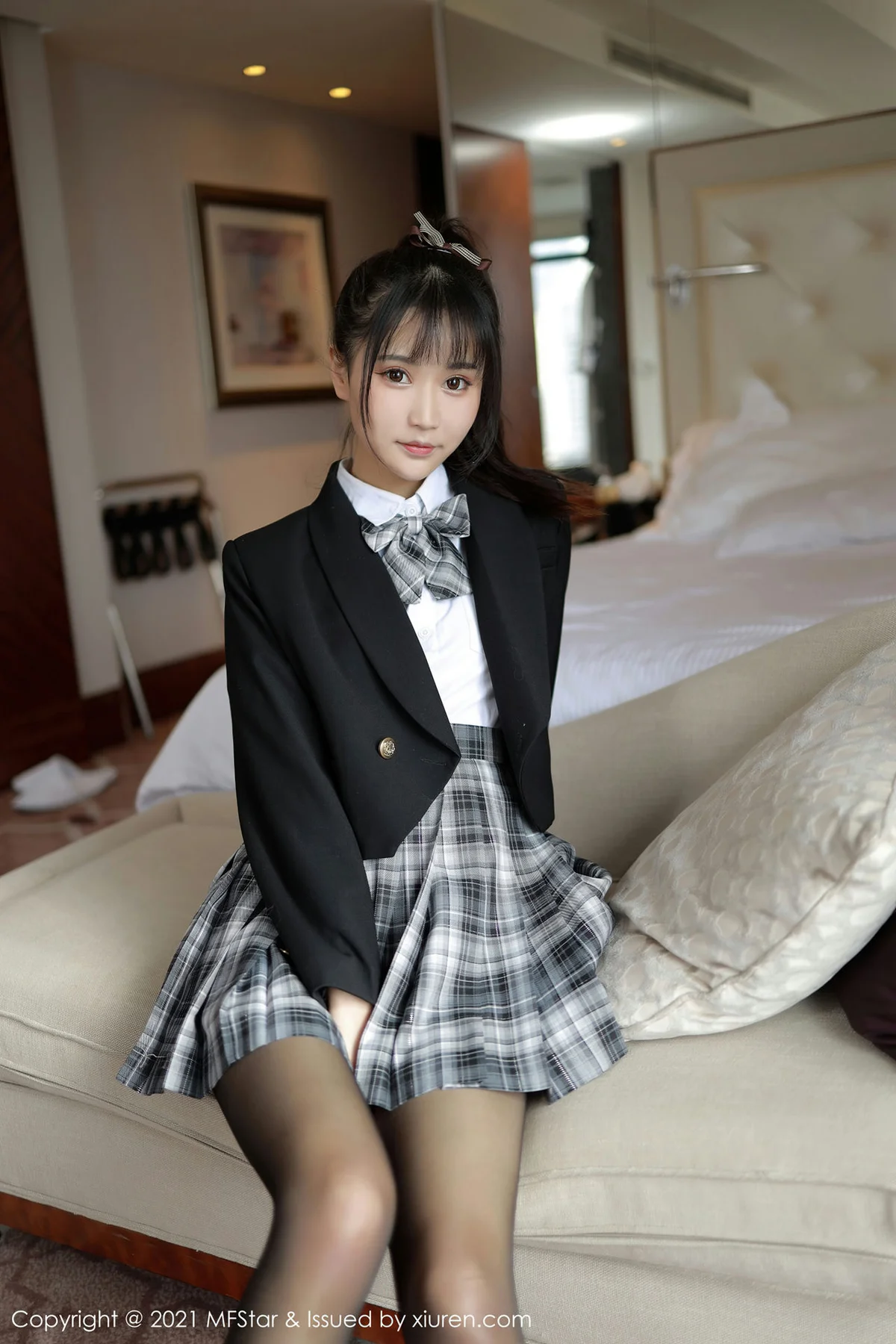MFStar 模范学院 Vol.439  格子jk制服 小果冻儿 新模特俏皮可爱 - 1