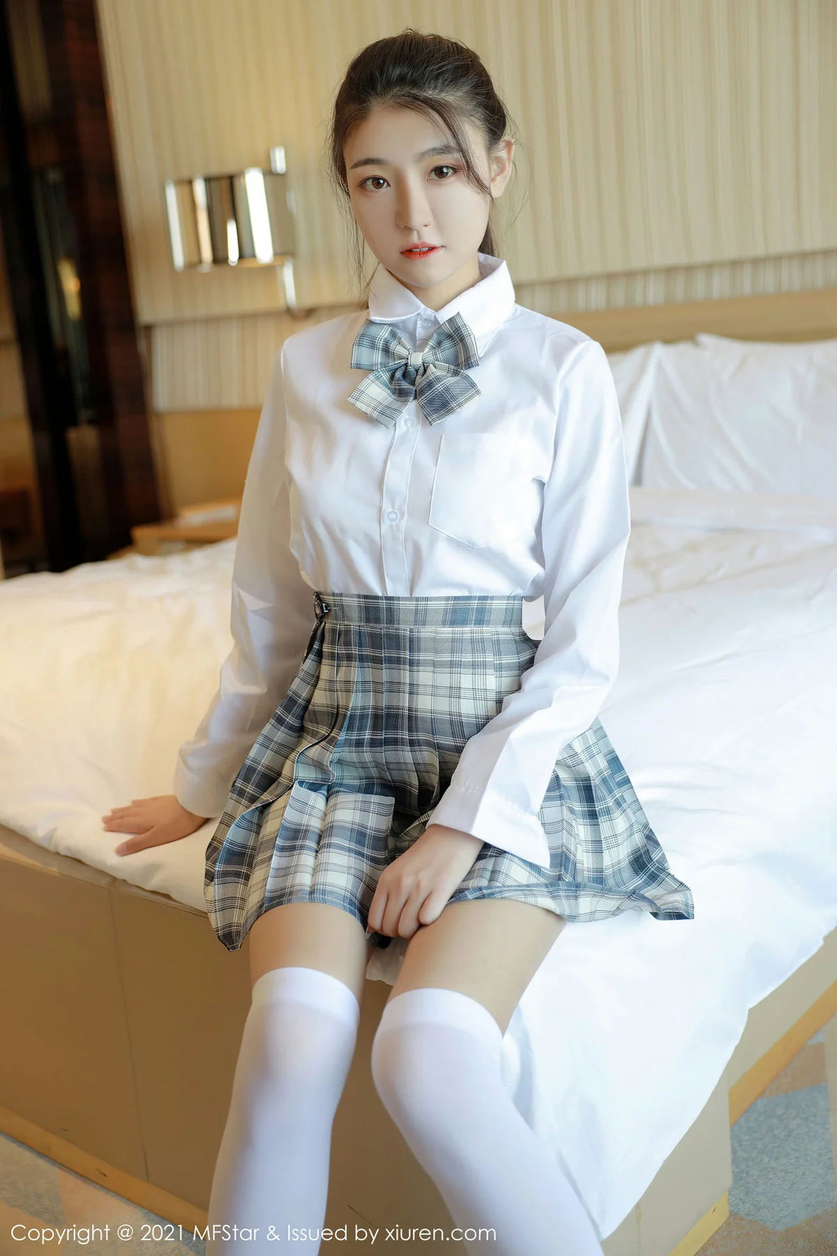 MFStar 模范学院 Vol.448  格子jk清纯少女 苏雨彤 - 2