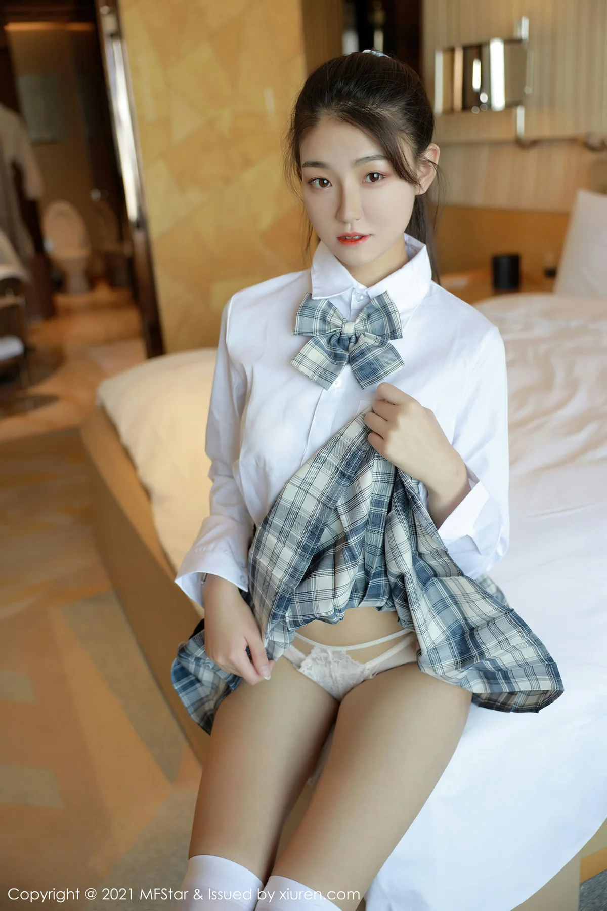 MFStar 模范学院 Vol.448  格子jk清纯少女 苏雨彤 - 7