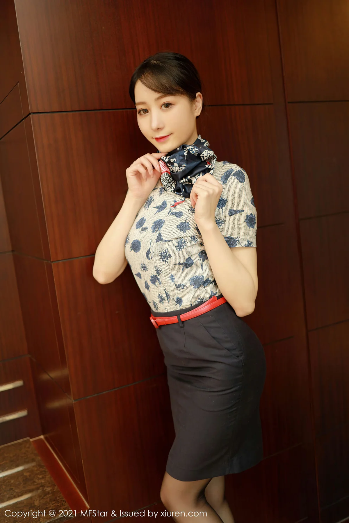 MFStar 模范学院 Vol.450  水水er 精致典雅空姐制服 - 3