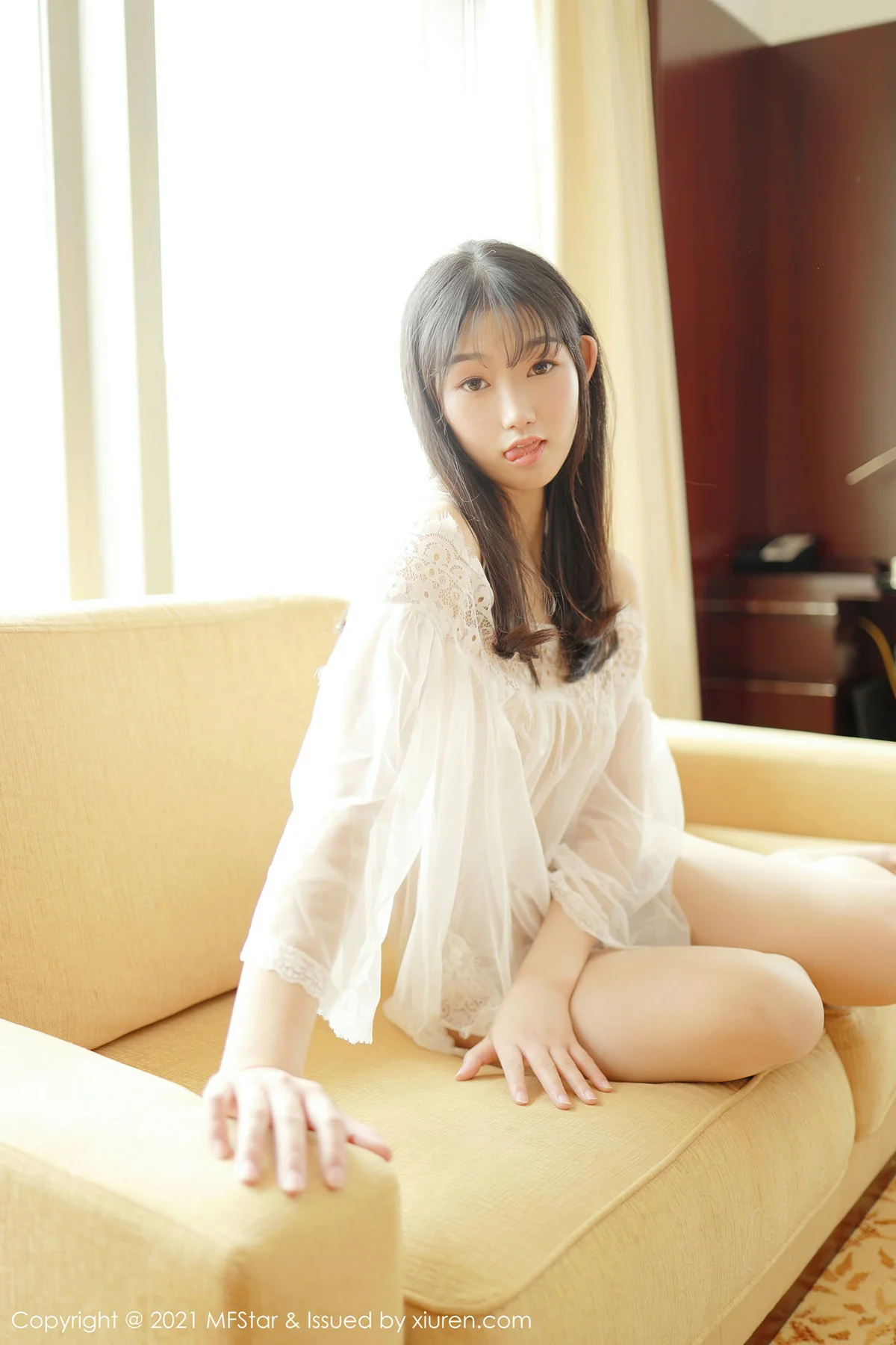 MFStar 模范学院 Vol.470   轻薄通透第二套写真 母崽崽  新人... - 5