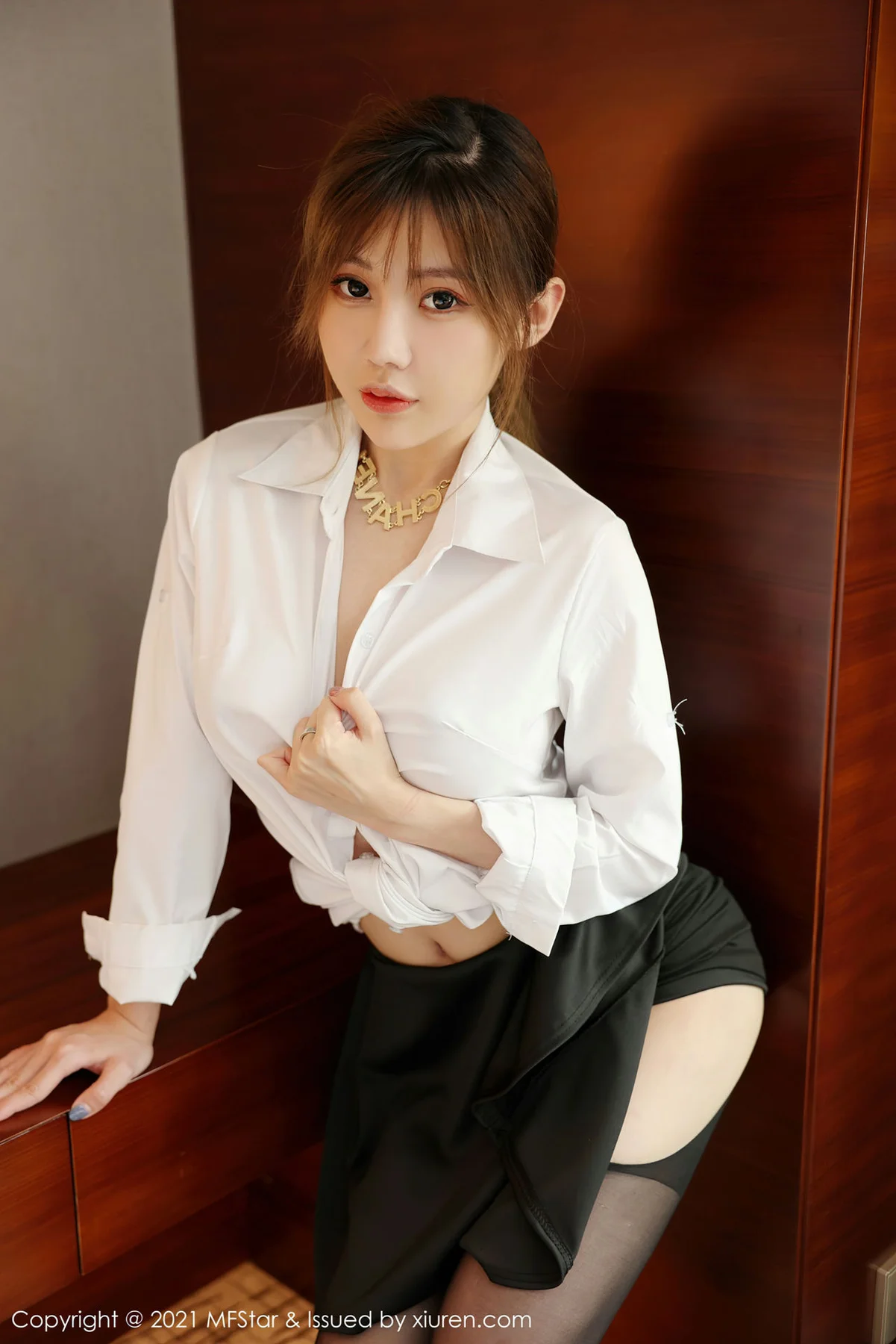 MFStar 模范学院 Vol.525 白衬衫黑丝 李颖煊baby 新人模特首套 - 5