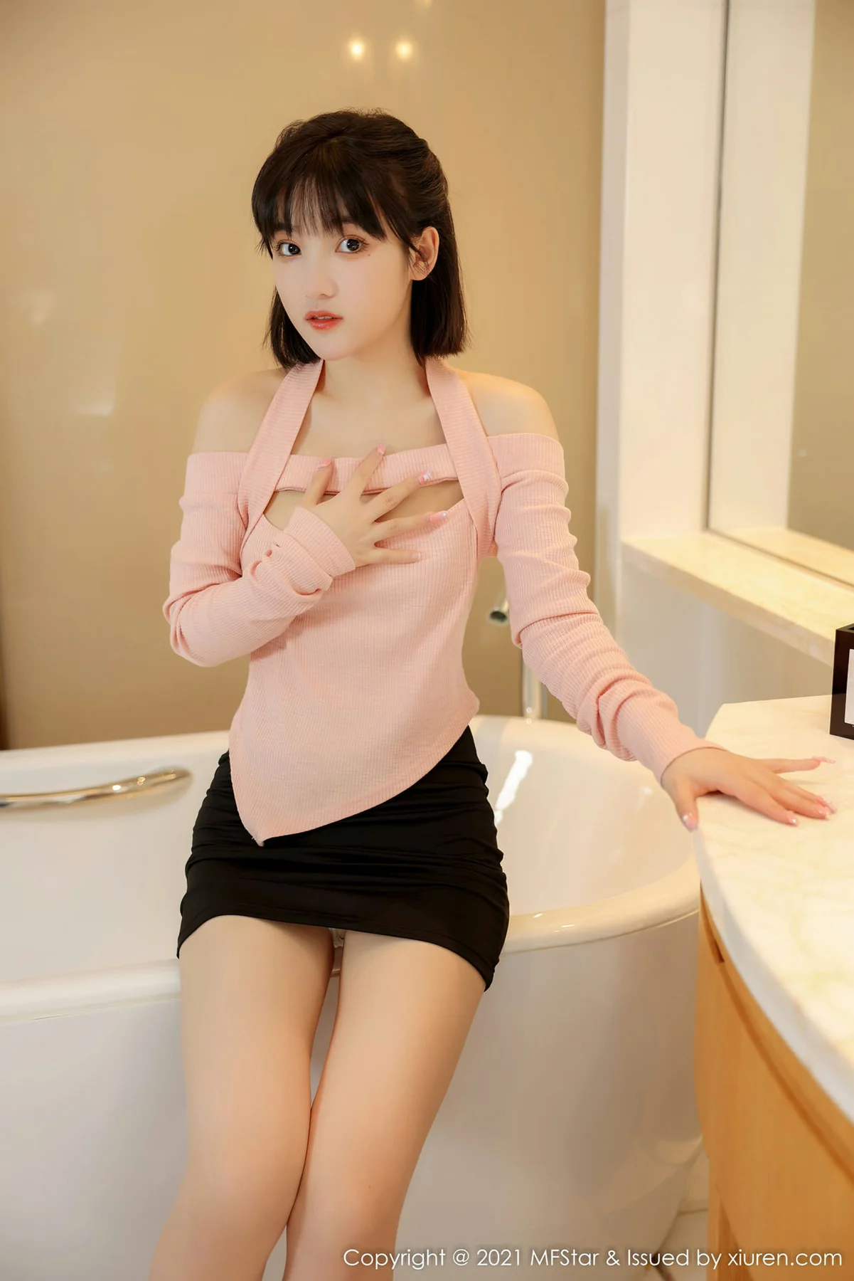 MFStar 模范学院 Vol.545 浴室主题 甜筒晓彤 私房写真 - 3