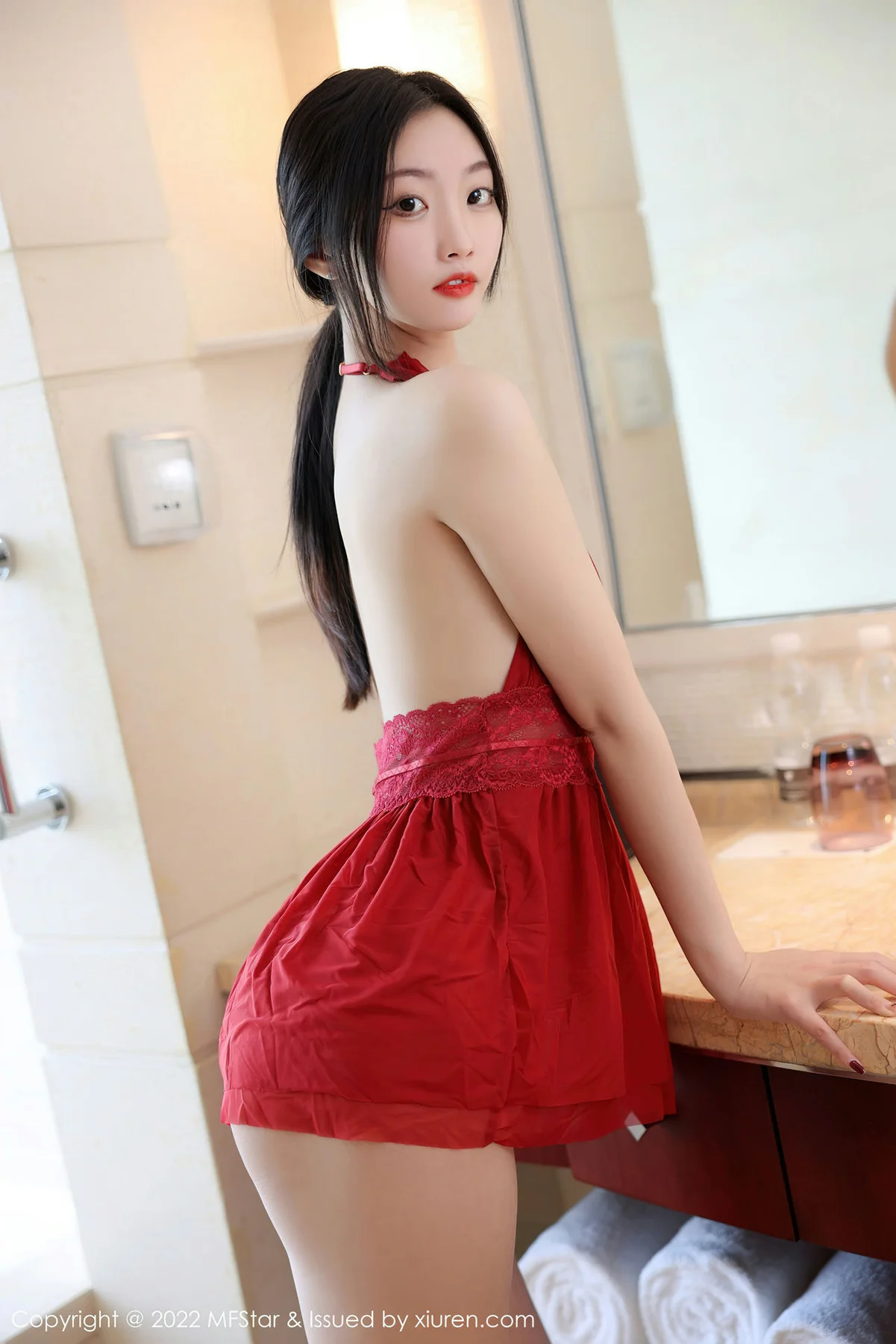 MFStar 模范学院 Vol.559 性感红裙 韩好甜 首套写真1 - 3