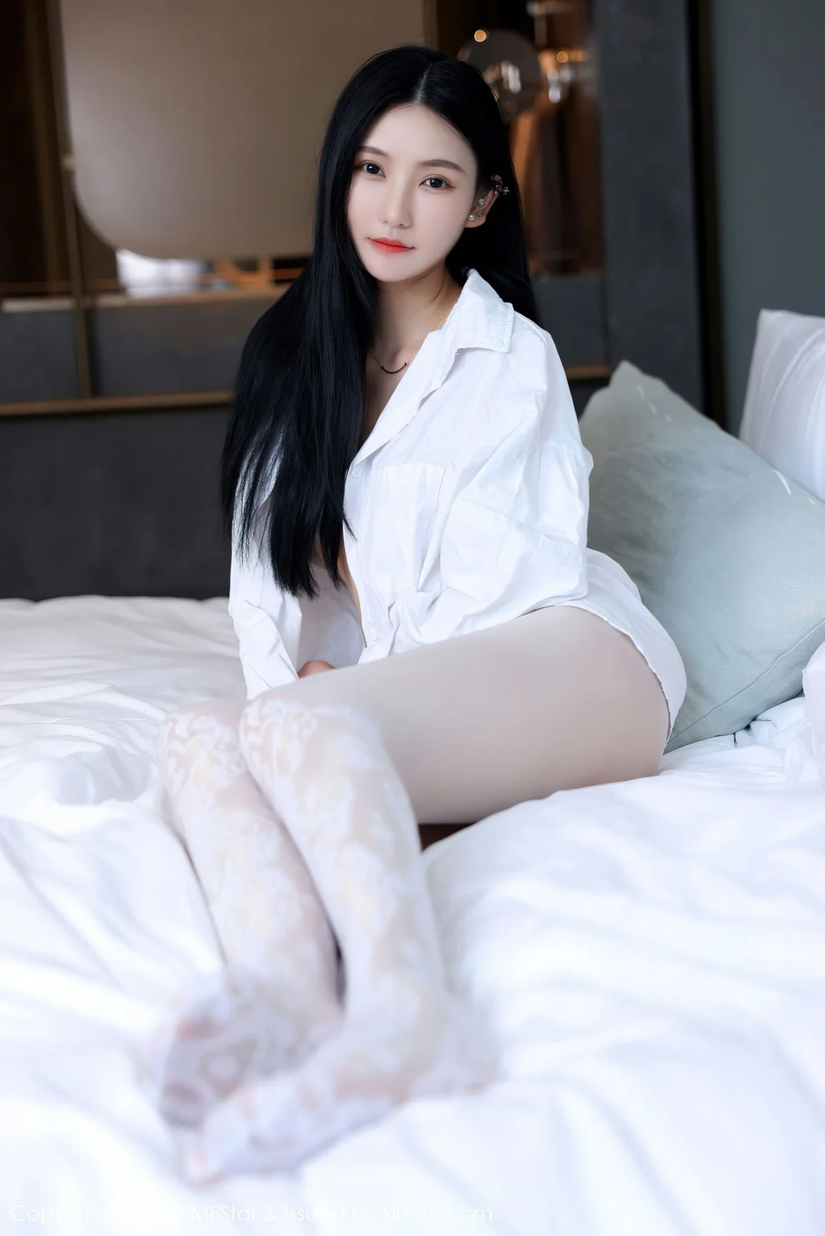 MFStar 模范学院 Vol.565 白色蛇纹丝袜 小米XM 首套写真 - 9