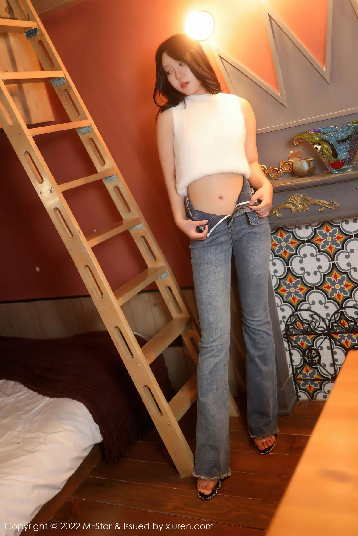 MFStar 模范学院 Vol.568 露露Andrea 新人丰腴身姿性感写真 - 10