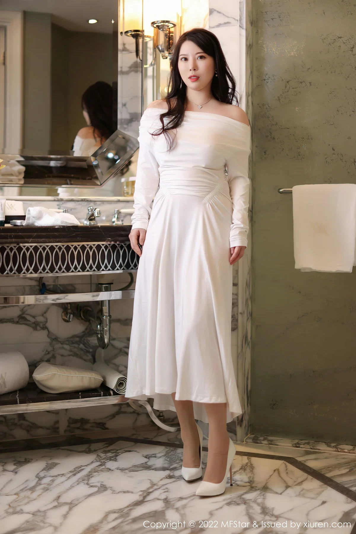 MFStar 模范学院 Vol.576 白茹雪 诱人原色丝袜阳朔旅拍 - 3