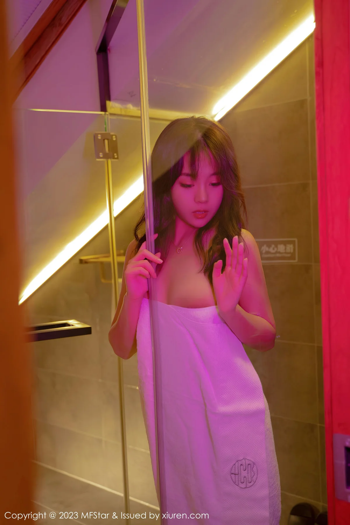 MFStar 模范学院 Vol.590 小樱花baby 浴后出镜拍摄首套写真 - 10