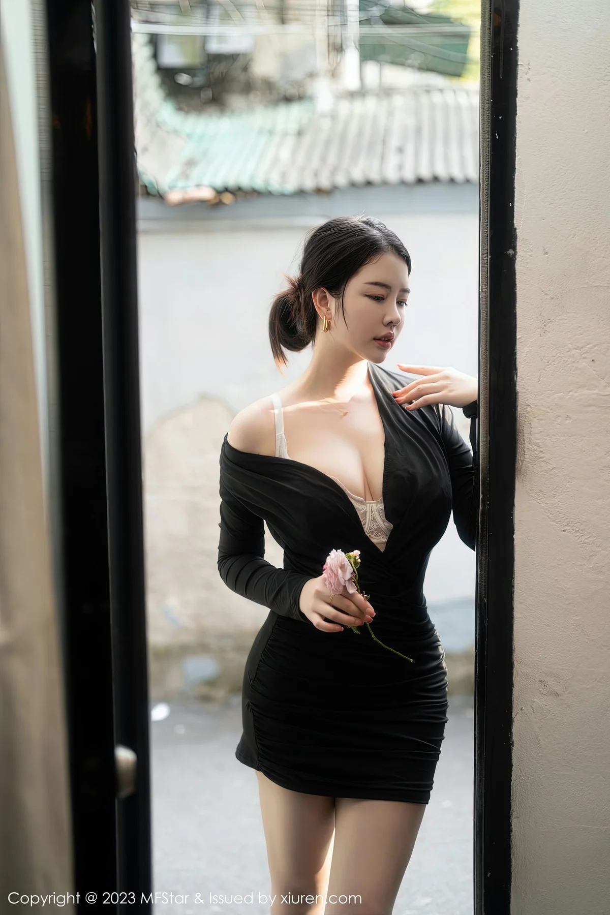 MFStar 模范学院 Vol.596 樱桃小犊子 魅惑黑丝性感写真3 - 7