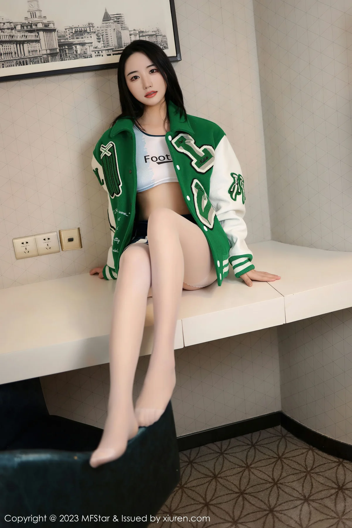 MFStar 模范学院 Vol.602 汐汐爱吃草莓 绿色棒球服性感写真3 - 1