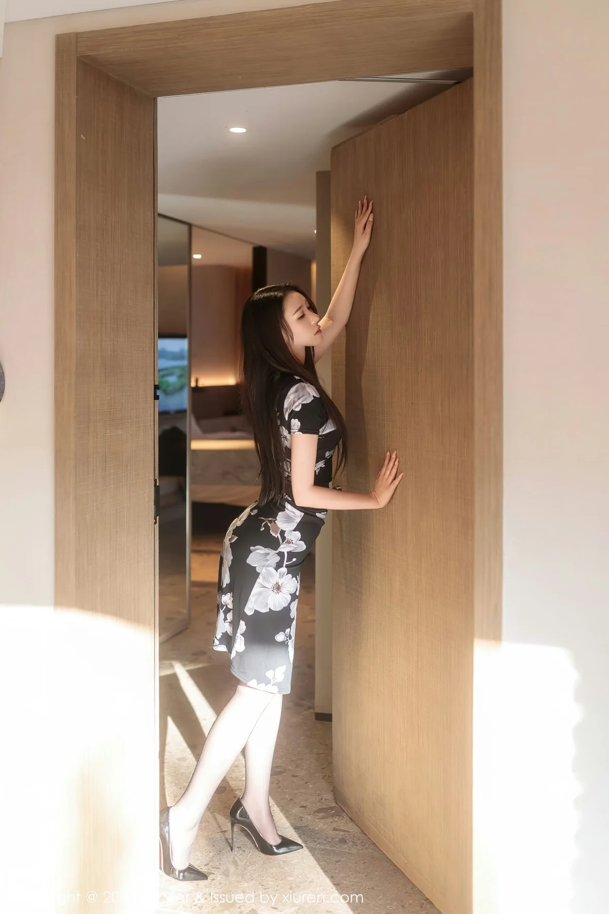 MFStar 模范学院 Vol.630 小波多 黑色带图案旗袍性感写真 - 5