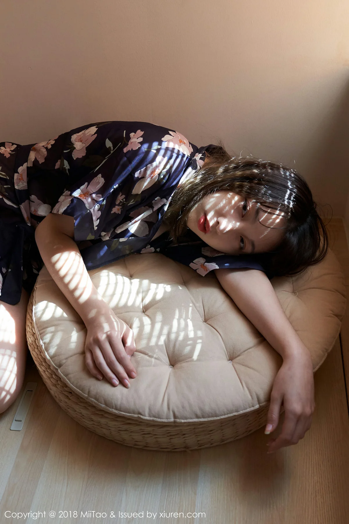 MiiTao 蜜桃社 Vol.121 美绪 大胸美女制服 - 2