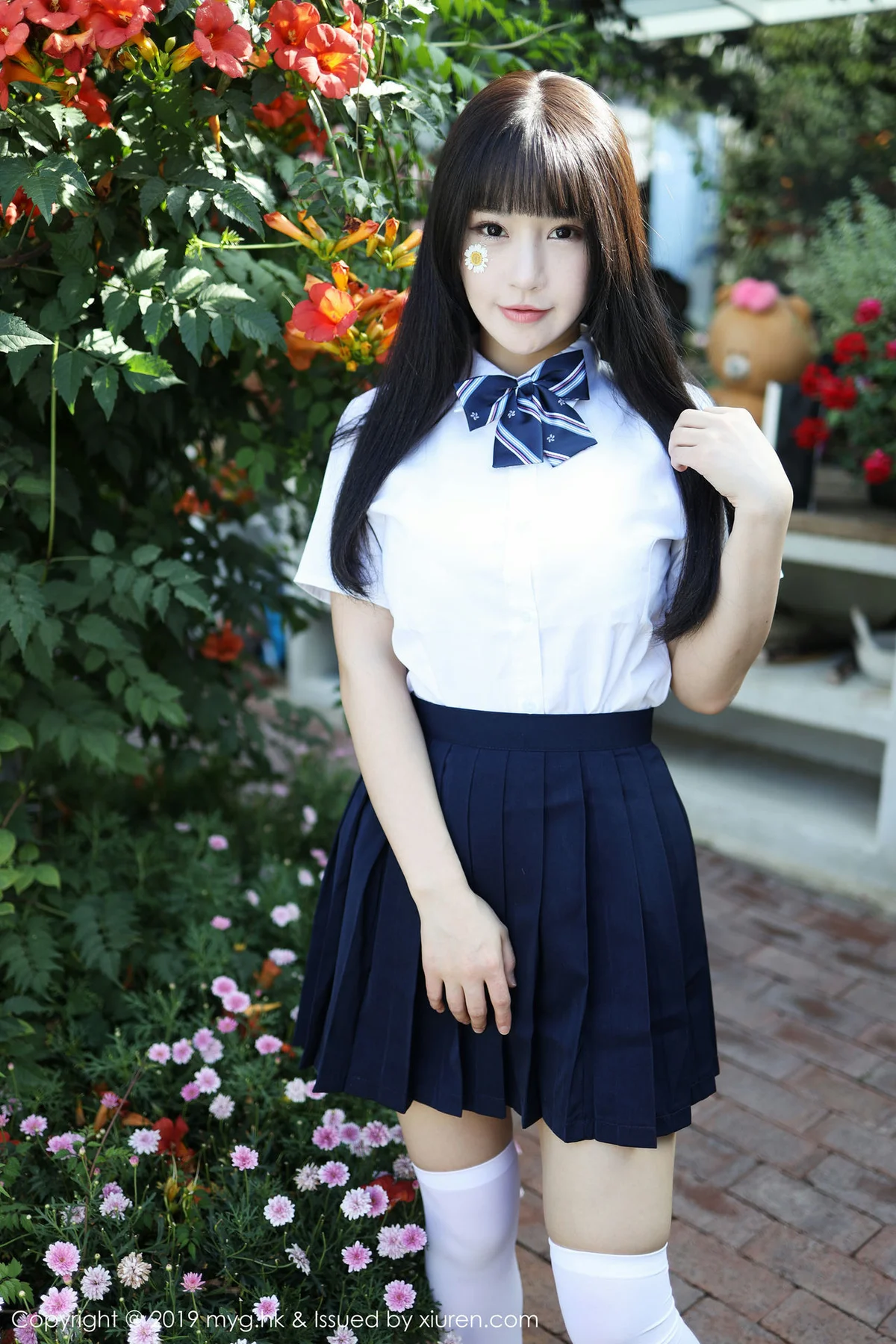 MyGirl 美媛馆 Vol.394 Flower朱可儿 户外学院风学生装大理旅拍 - 8