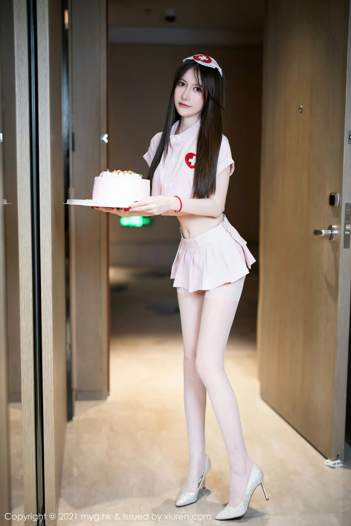 MyGirl 美媛馆 Vol.615 护士制服 美桃酱 长三角旅拍 - 1