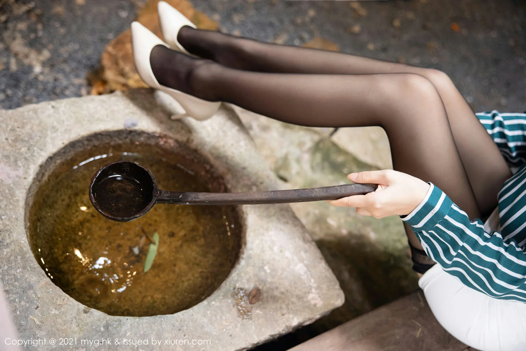 MyGirl 美媛馆 Vol.617 职业装黑丝OL 绮里嘉Carina 长三角旅拍 - 7