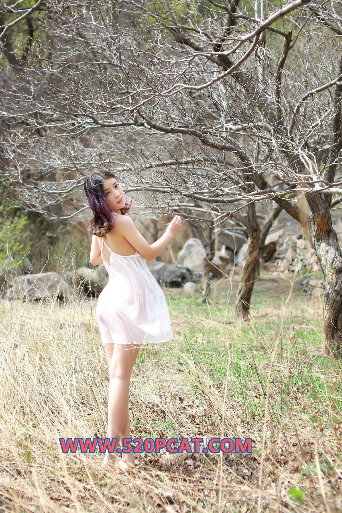 PartyCat 轰趴猫 No.135  Modo 白裙美女野外美拍 - 6