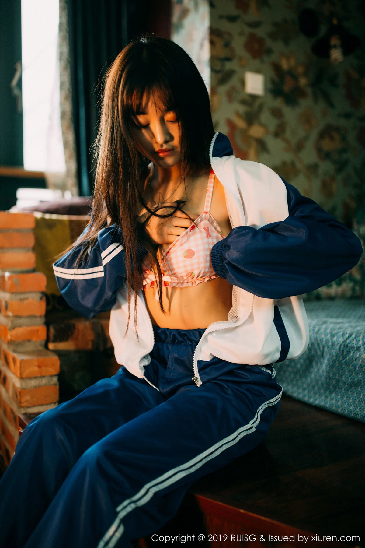 RUISG 瑞丝馆 Vol.069  圆圆Daphne 学校制服第二套 - 2