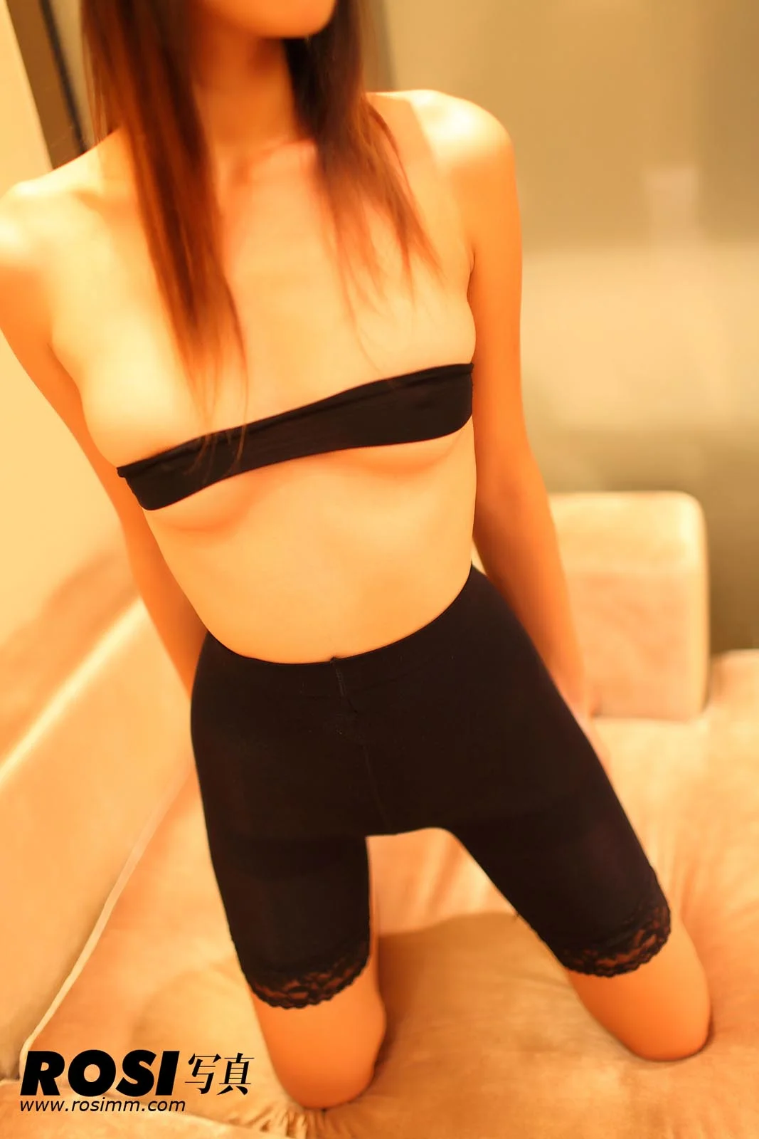 Rosi 写真 No.130 33P/31.36M - 1