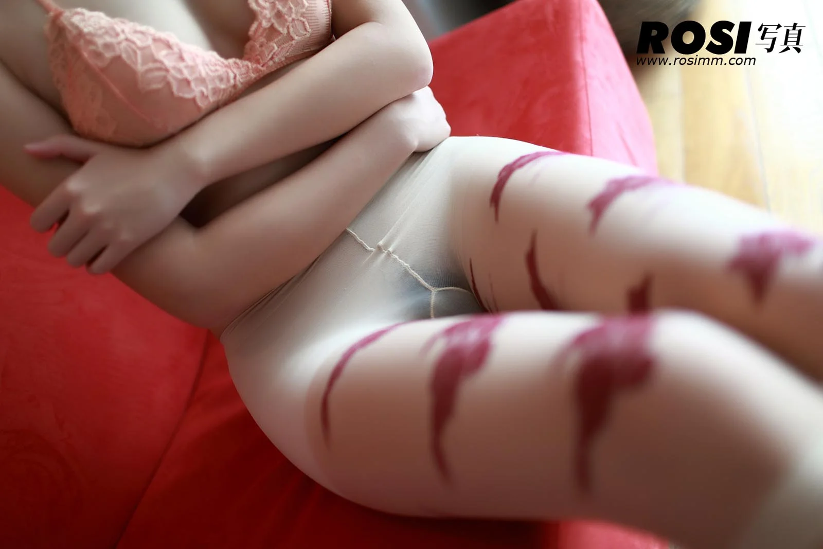 Rosi 写真 No.175 36P/32.10M - 2