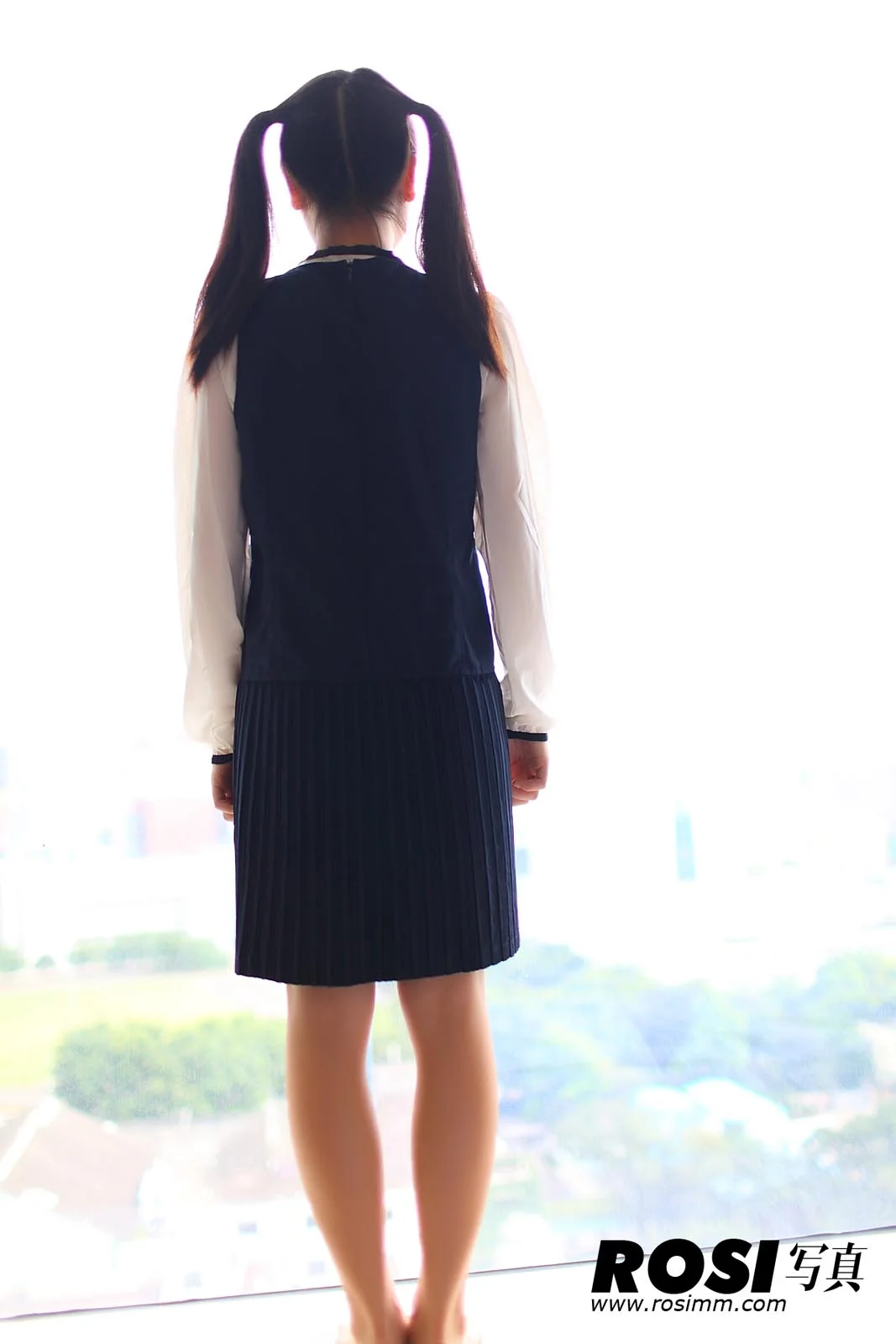 Rosi 写真 No.318 27P/18.5M - 1