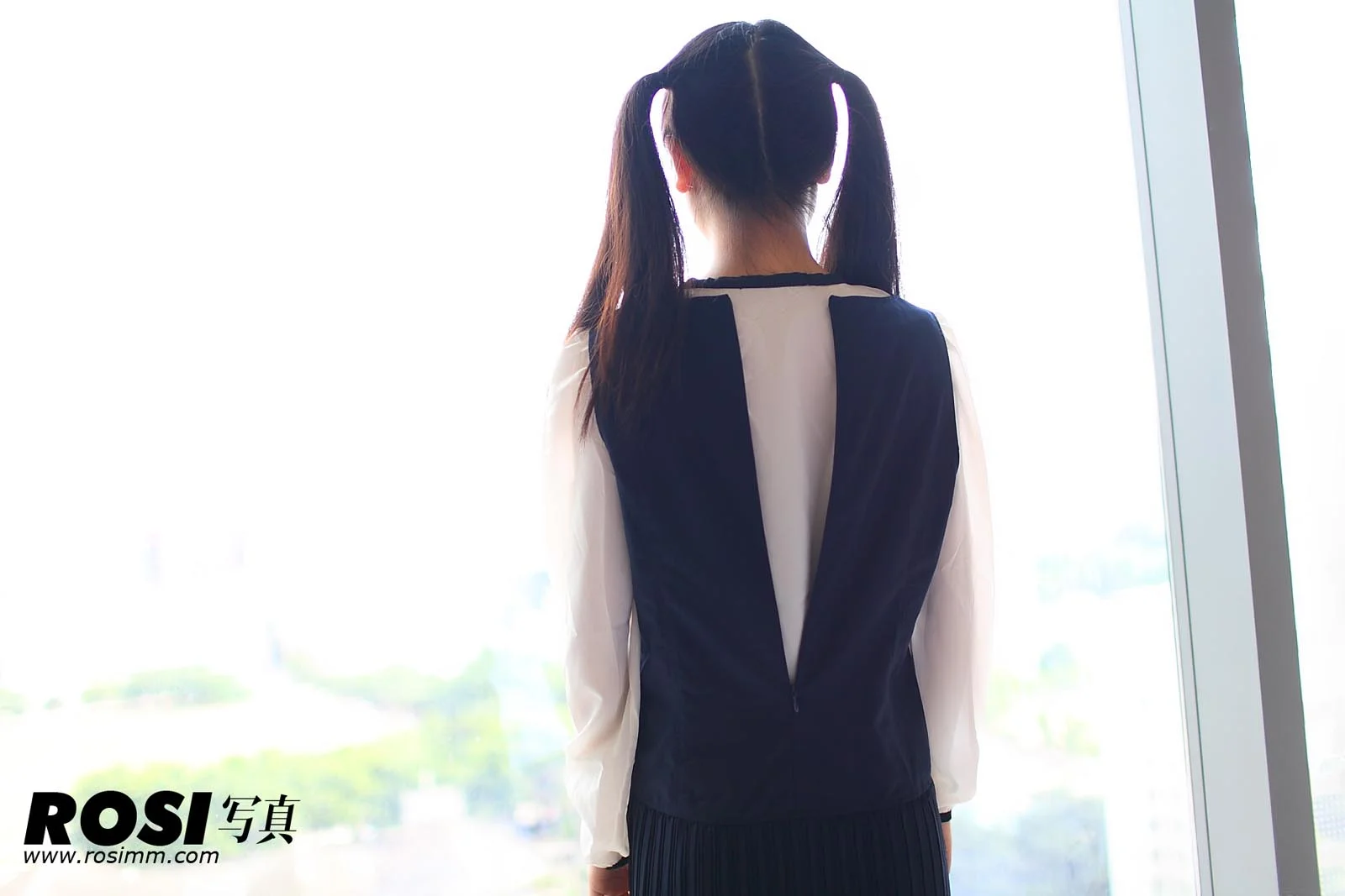 Rosi 写真 No.318 27P/18.5M - 5