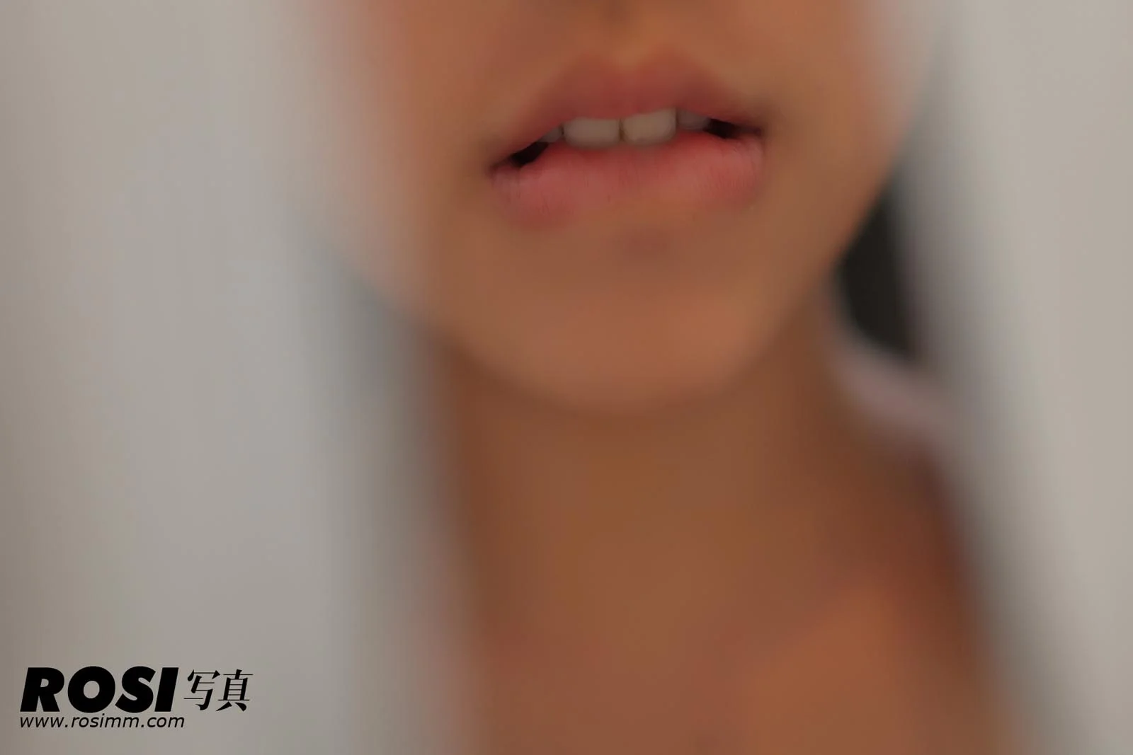 Rosi 写真 No.339 35P/34.4M - 10